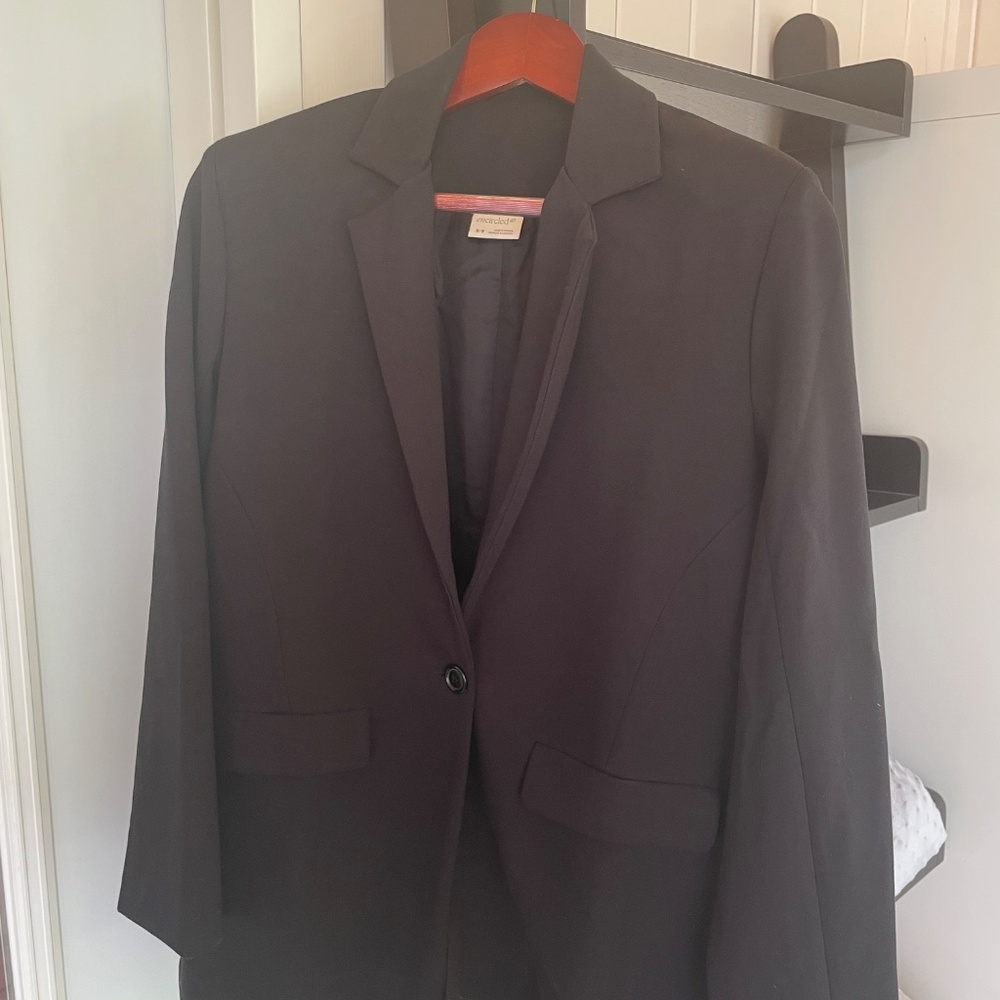 New Encircled Boyfriend Blazer - M - Sustainable Canadian Made- NWOT - Picture 10 of 10